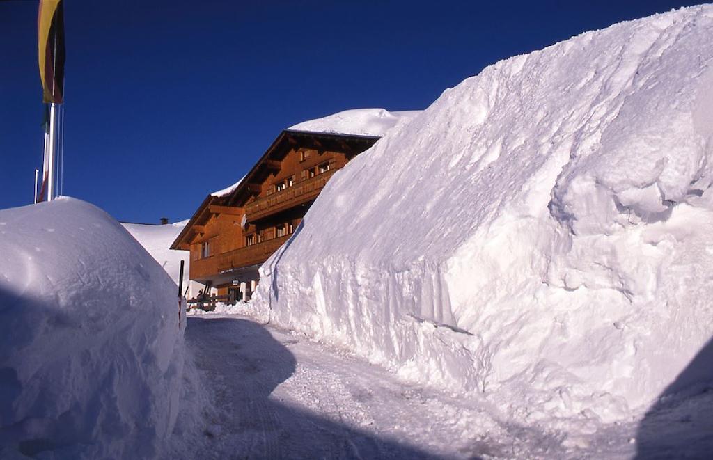 Hotel-Gasthof Zimba Damuels Luaran gambar