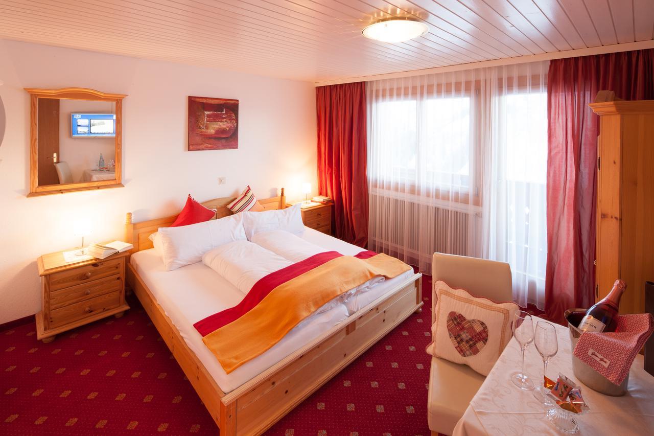 Hotel-Gasthof Zimba Damuels Luaran gambar