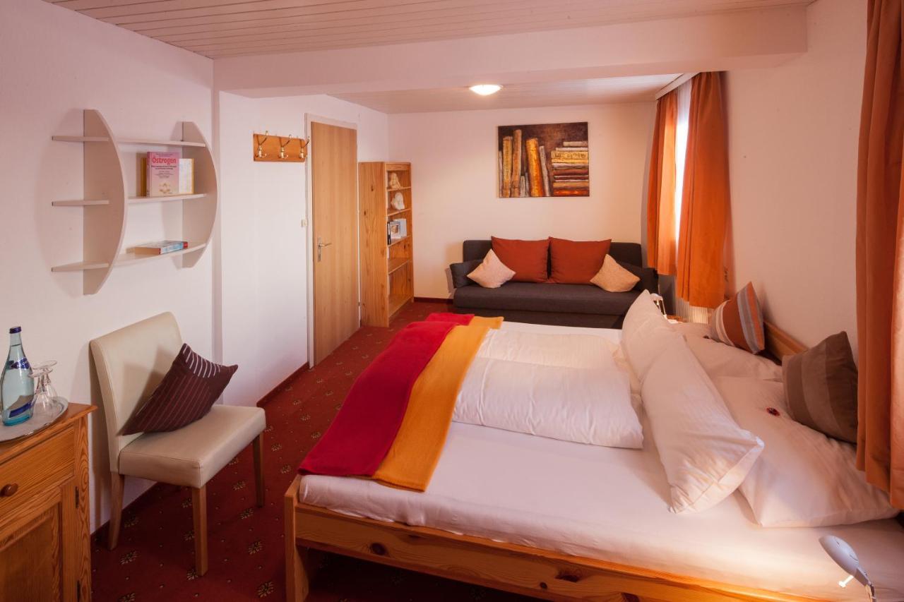 Hotel-Gasthof Zimba Damuels Luaran gambar